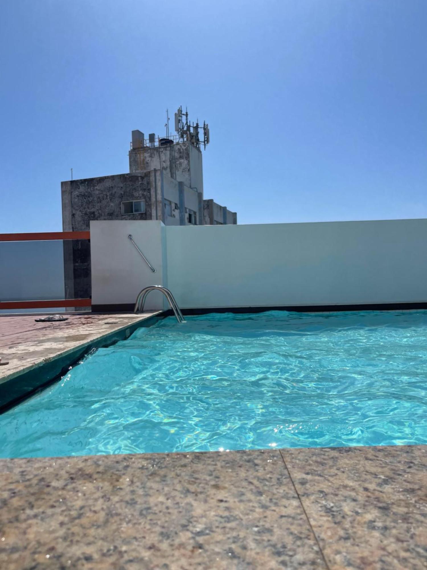 Maravilhoso Apartamento 2 Quartos Com Ofuro Porto Da Barra Salvador Summer Barra Flat Esterno foto